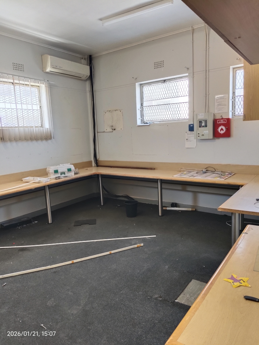 To Let commercial Property for Rent in Rondebosch Western Cape